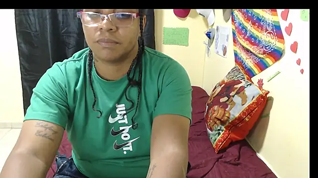 lia_Hazbun's cam snapshot