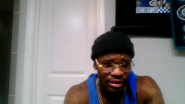 YOUNGmj6023's web cam