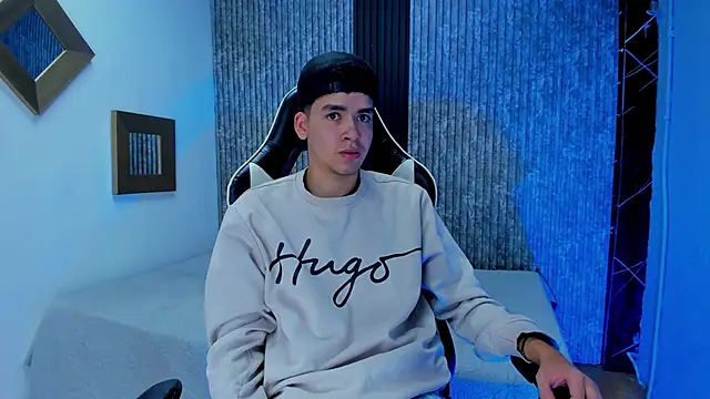 Mike_0233_'s cam snapshot