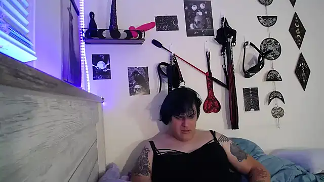 Julietserenity live sex cam