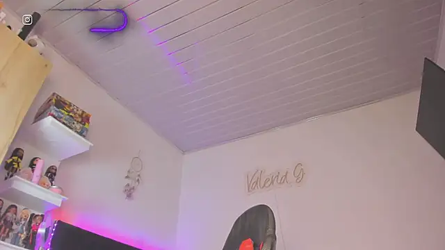_valeriaaa live sex cam