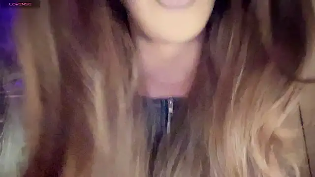 Lo_la_69 live sex cam