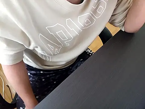 kaizer826 live sex cam