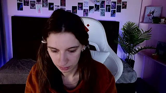 kaleriyaa_ live sex cam