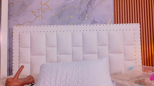 naughty_ebonyy live sex cam