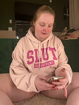 GingerSnap33 live sex cam