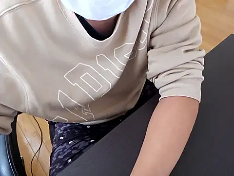 kaizer826 live sex cam