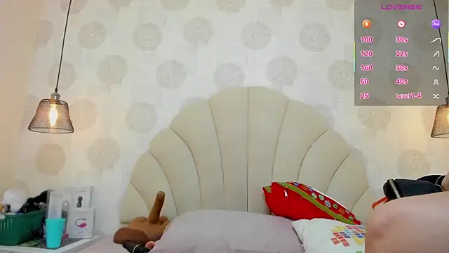 MAGIEVANS1 live sex cam