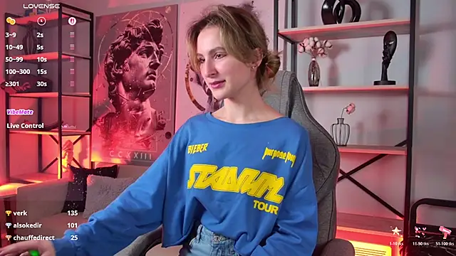 LuxRayi live sex cam