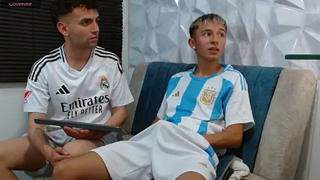 Isaac_tan live sex cam