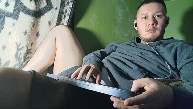 sweet_cock28's cam snapshot