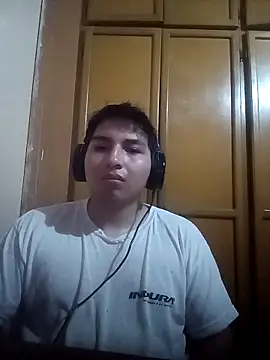 LoganFinds's cam snapshot