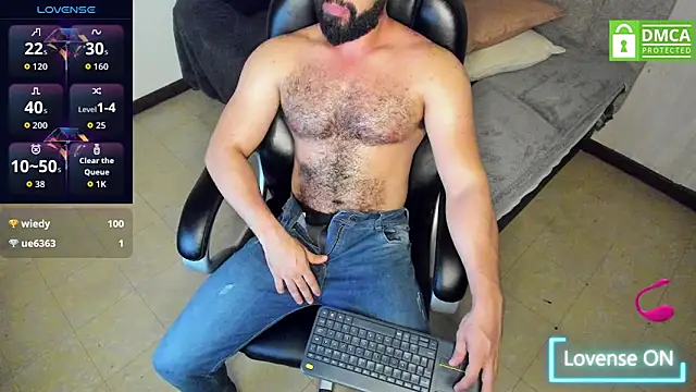 Luke_Diaz7's cam snapshot