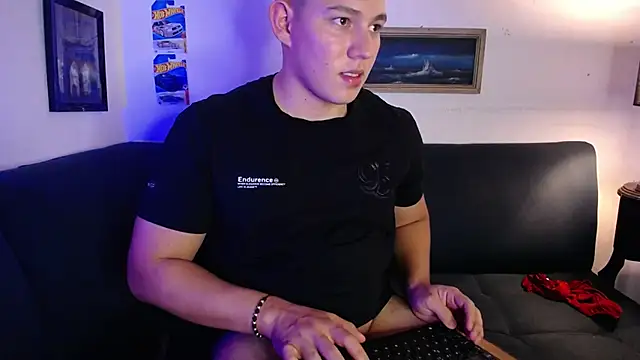 JamesCr_ live sex cam