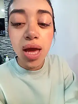 Violett__Rose live sex cam