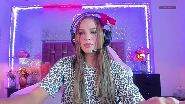 KylieVictoria live sex cam