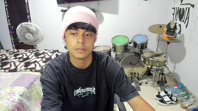 Zack_falcon live sex cam