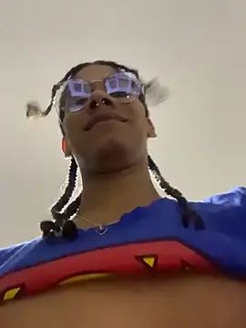 Maxim-Walker live sex cam