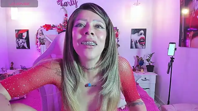 Karly_moon live sex cam