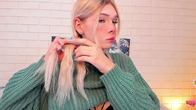 Blondy_Fina live sex cam