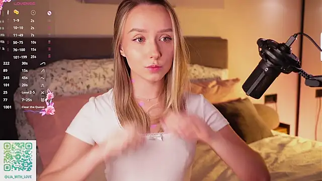 HollisBeckett live sex cam