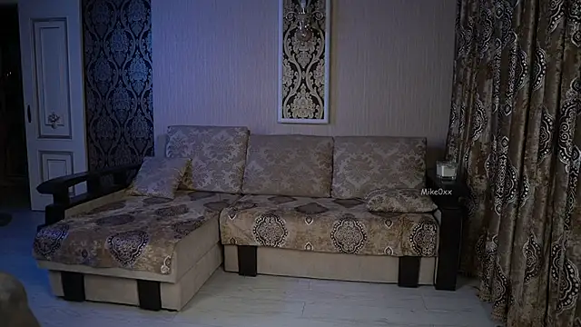 mike0xx live sex cam