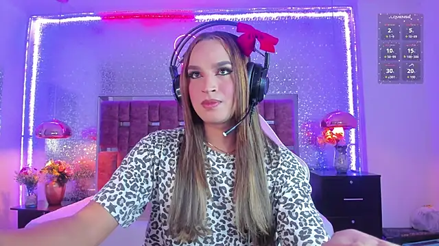 KylieVictoria live sex cam