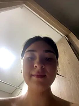 Valentina_ro live sex cam