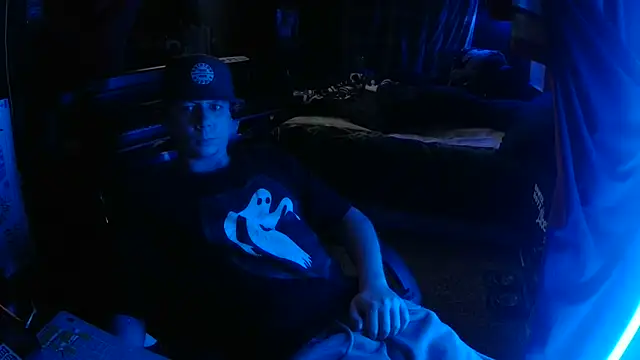 Bowerboi's cam snapshot