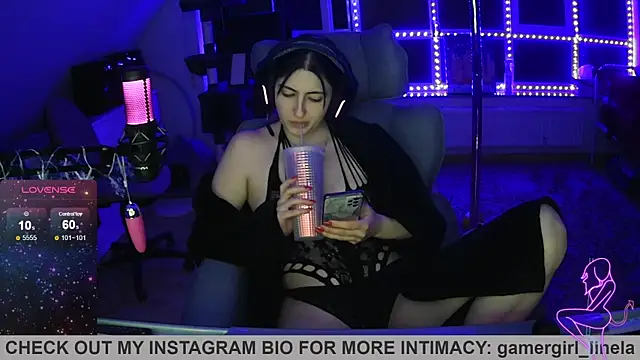 Gamergirl-Linela live sex cam