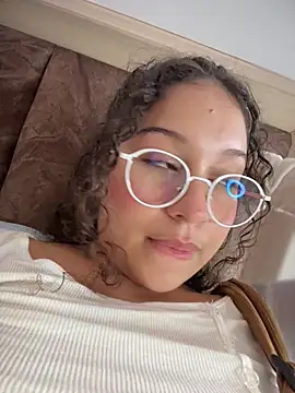 Shara_dreams's cam snapshot