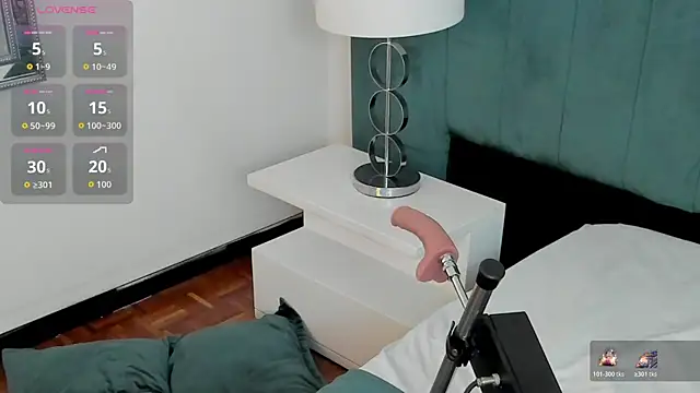 CleoColliva_'s cam snapshot