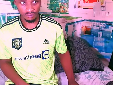 EbonyTiger69's cam snapshot