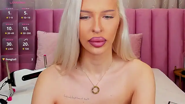 KailaCrystall live sex cam