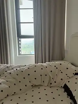 Momo168168's cam snapshot