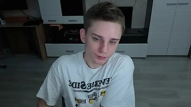 angryzan's cam snapshot