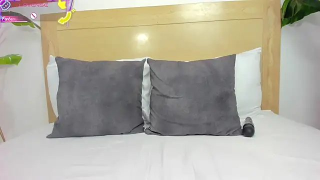 lili_cardenas_ live sex cam