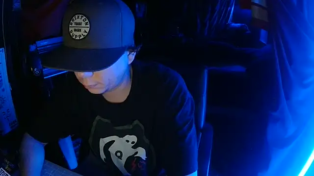 Bowerboi's cam snapshot