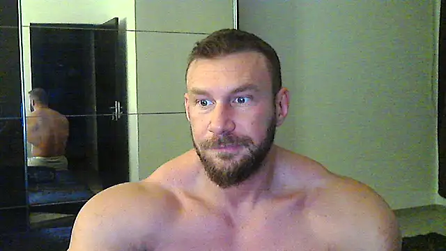 muscularkevin's cam snapshot