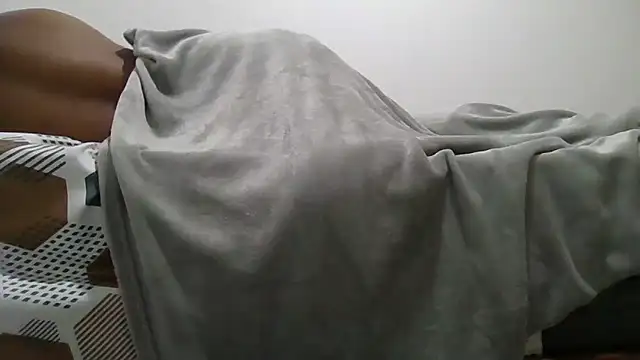 JUNINHOLEKEJR's cam snapshot