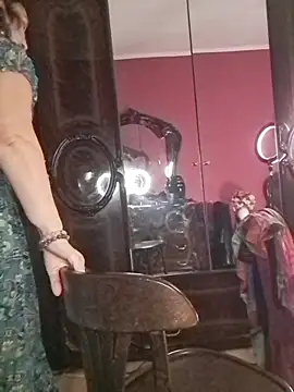 GypsyEsmeralda live sex cam