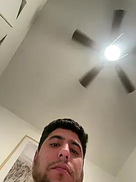 elwhite1996 live sex cam