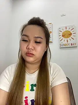 Almira6868 live sex cam