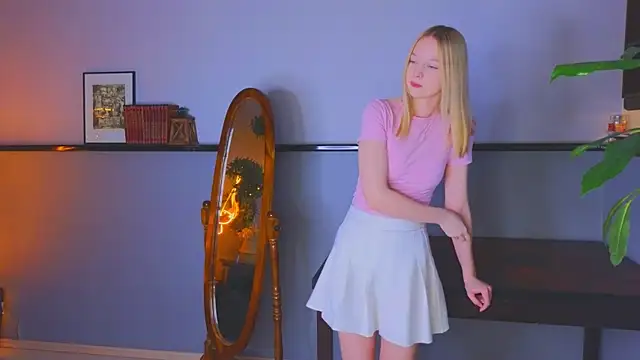 YungLyssy live sex cam