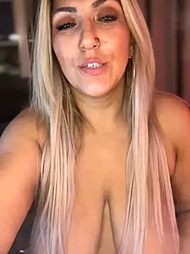 LittleMissEeve live sex cam