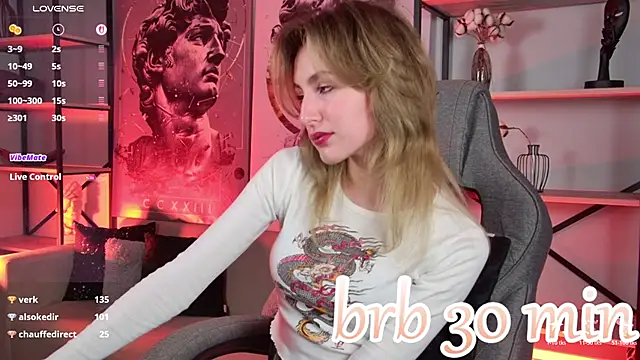 LuxRayi's cam snapshot