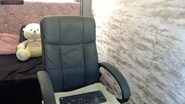 Cloe16_'s cam snapshot