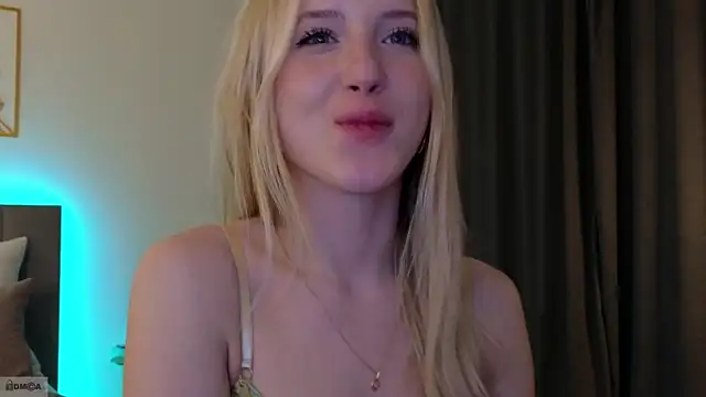 adele_armass's cam snapshot