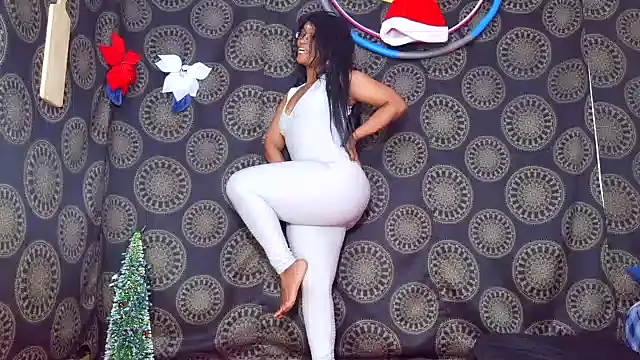 LunaRai's cam snapshot