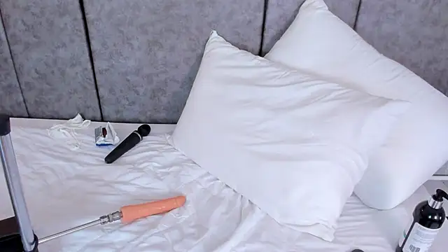 SelenaGmez's cam snapshot